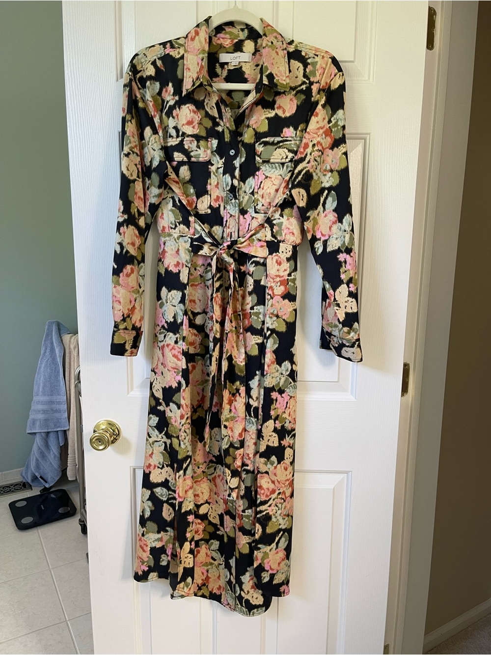LOFT Size 10 Floral Midi Shirtdress Belted Button Front Long Sleeve